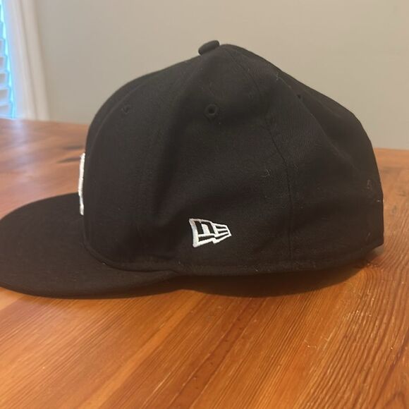 Los Angeles Dodgers MLB Black New Era Fitted Hat. Size 7 3/4 - Picture 2 of 4